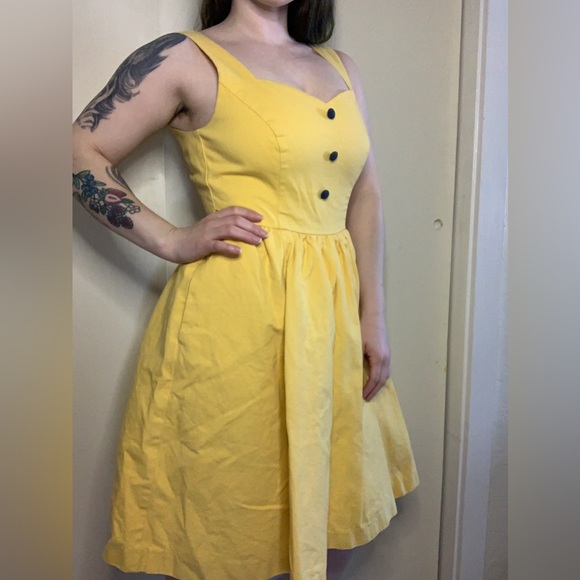 Modcloth Dresses & Skirts - Yellow sweetheart dress